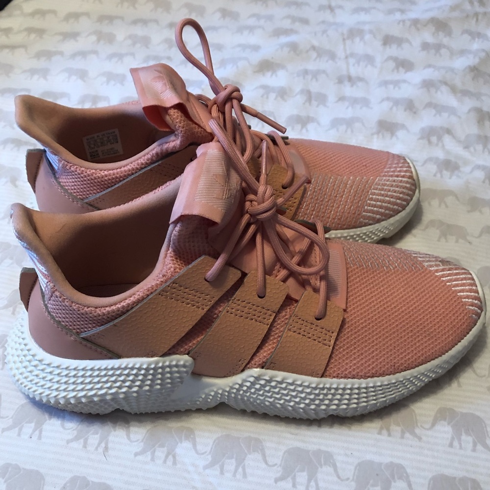 Adidas tennis shoes